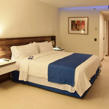 Holiday Inn Express Puerto Vallarta By Ihg-2